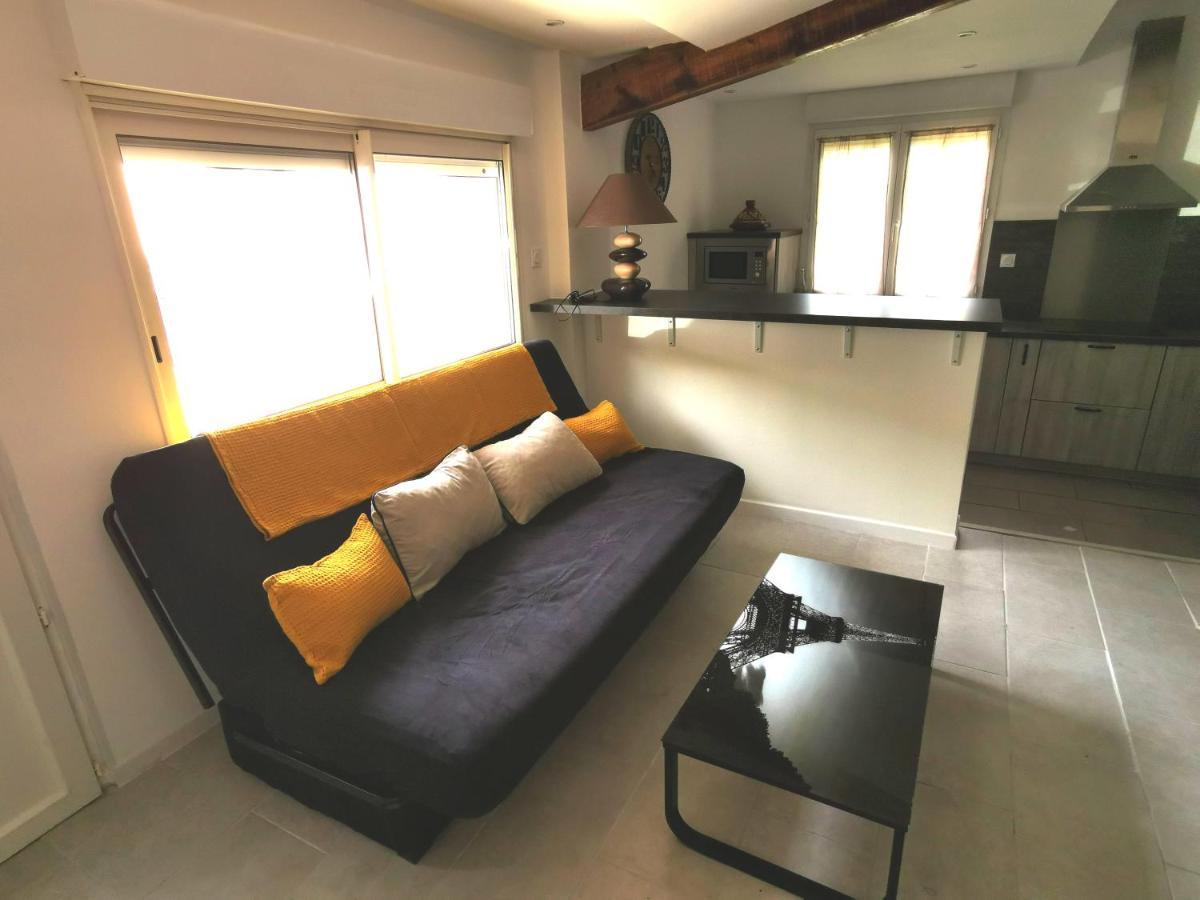 Maison De Village Proche Commodites Holiday home *